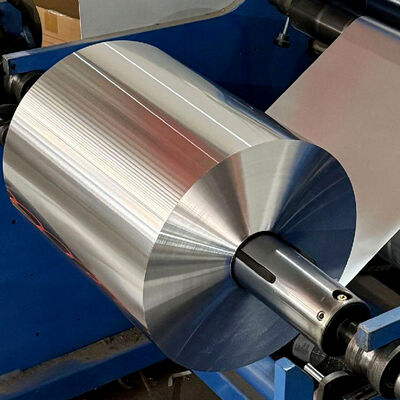 1235 8079 Foil aluminium berwarna cerah dan tahan panas dapat digunakan untuk menghasilkan foil shisha, foil rambut, dan foil lapisan dalam rokok.